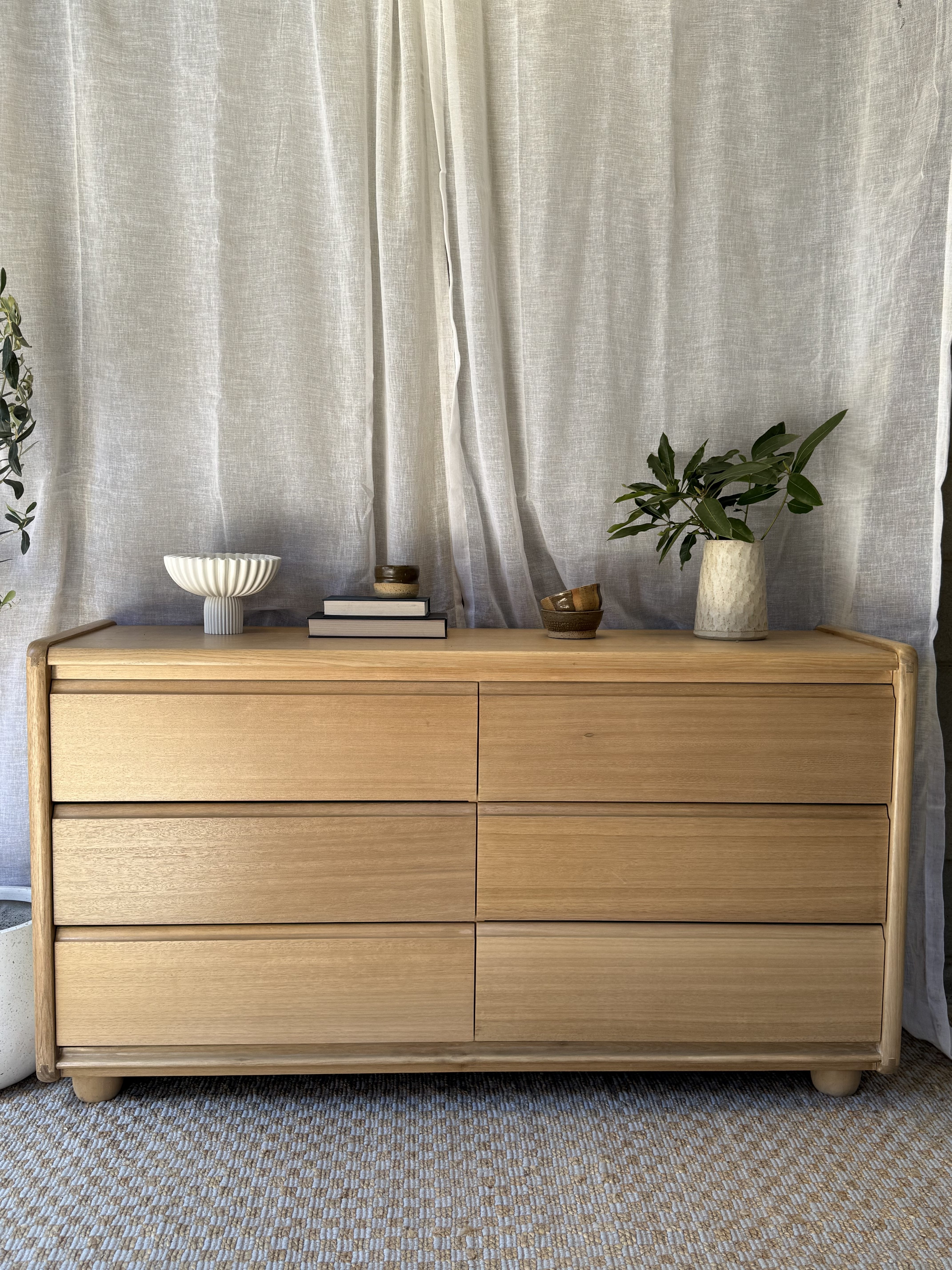 Beginner-Friendly Guide to Paint Washing Furniture